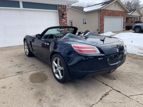 Used 2007 Saturn Sky w/ Premium Trim Pkg image 4