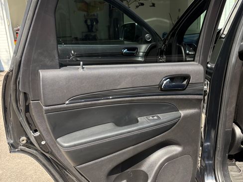 Used 2021 Jeep Grand Cherokee Limited w/ Quick Order Package 28K 80th image 10