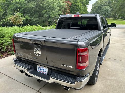 Used 2023 RAM 1500 Laramie AWD/4WD image 4