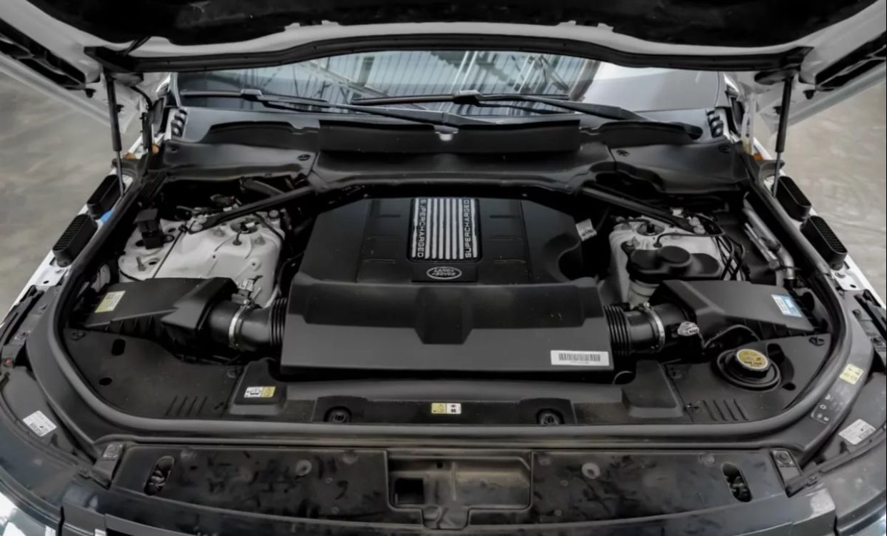 Used 2020 Land Rover Range Rover SV Autobiography Dynamic AWD/4WD image 16