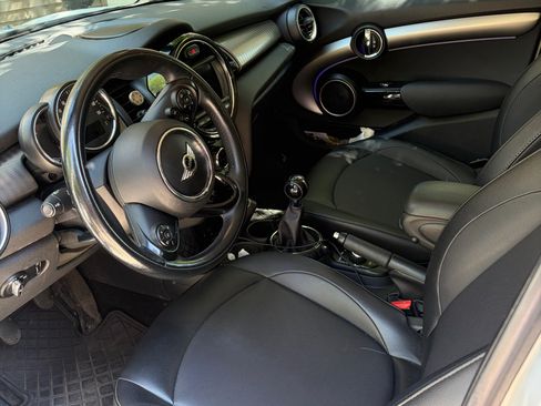 Used 2015 MINI Cooper 4-Door Hardtop FWD image 7