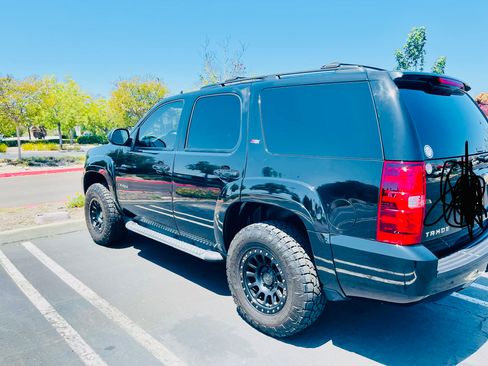 Used 2013 Chevrolet Tahoe LT AWD/4WD image 2