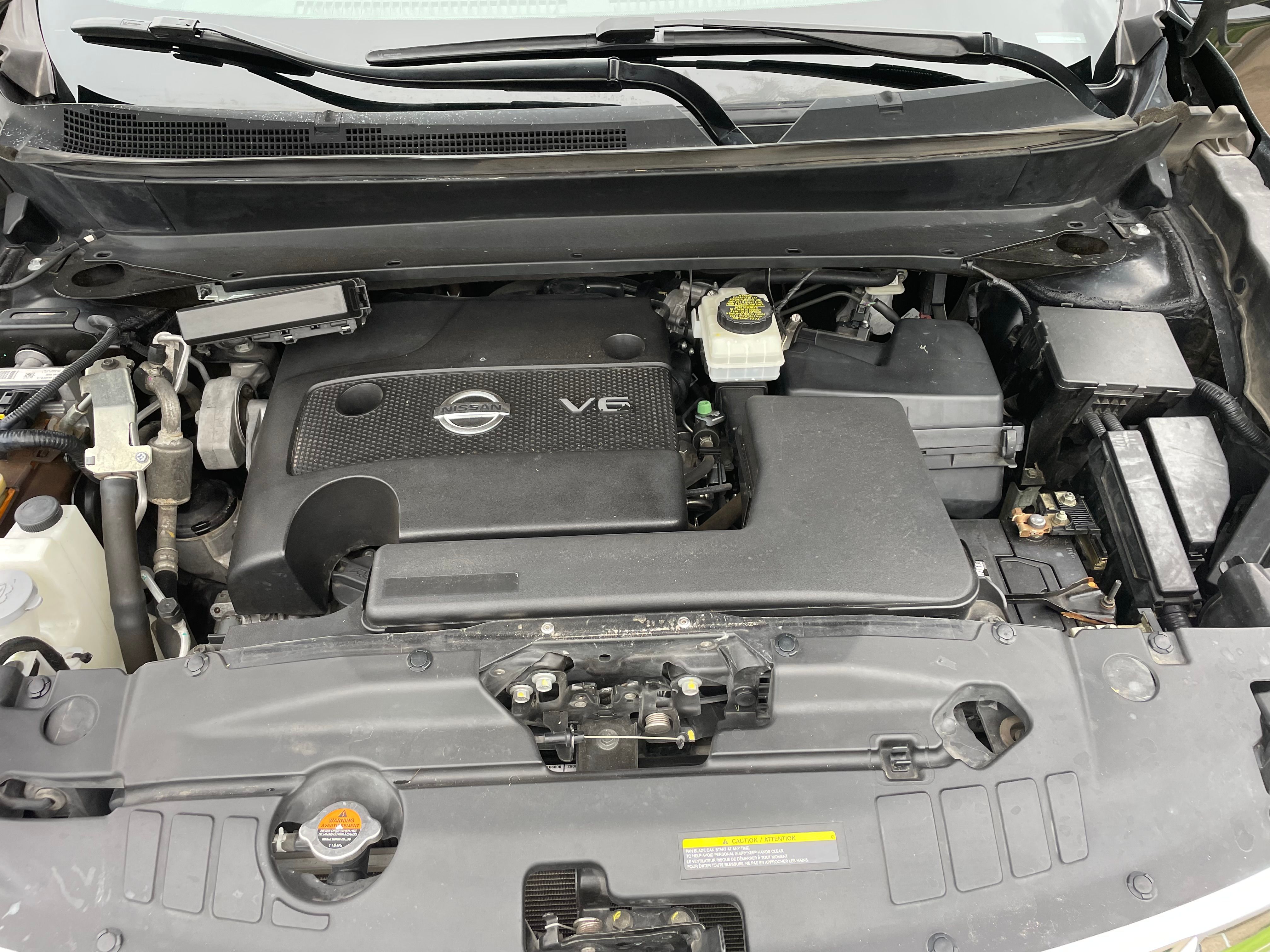 Used 2015 Nissan Pathfinder SV FWD image 4