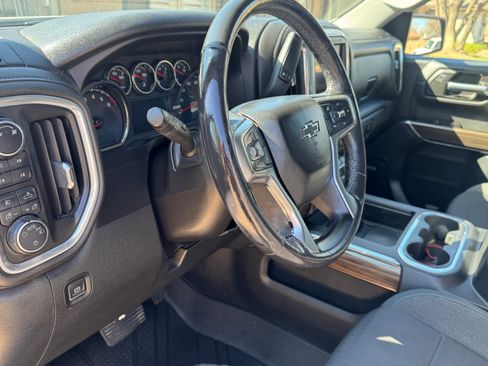 Used 2019 Chevrolet Silverado 1500 LT Trail Boss image 9