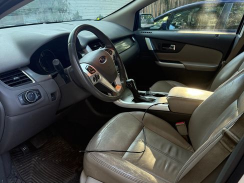 Used 2013 Ford Edge SEL FWD image 17