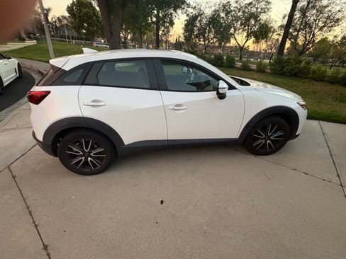 Used 2018 MAZDA CX-3 Touring w/ Preferred Equipment Package image 8