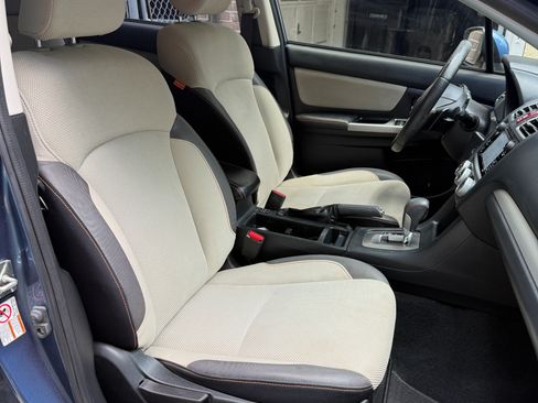 Used 2016 Subaru Crosstrek 2.0i Premium w/ Moonroof Package AWD/4WD image 12