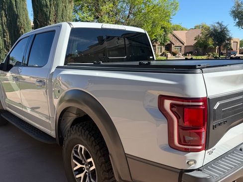 Used 2017 Ford F150 Raptor w/ Equipment Group 802A Luxury image 9