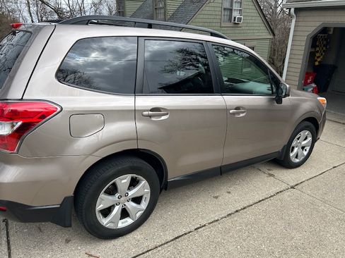 Used 2015 Subaru Forester 2.5i Premium image 4