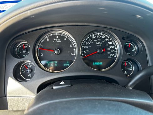 Used 2013 Chevrolet Avalanche LTZ image 20