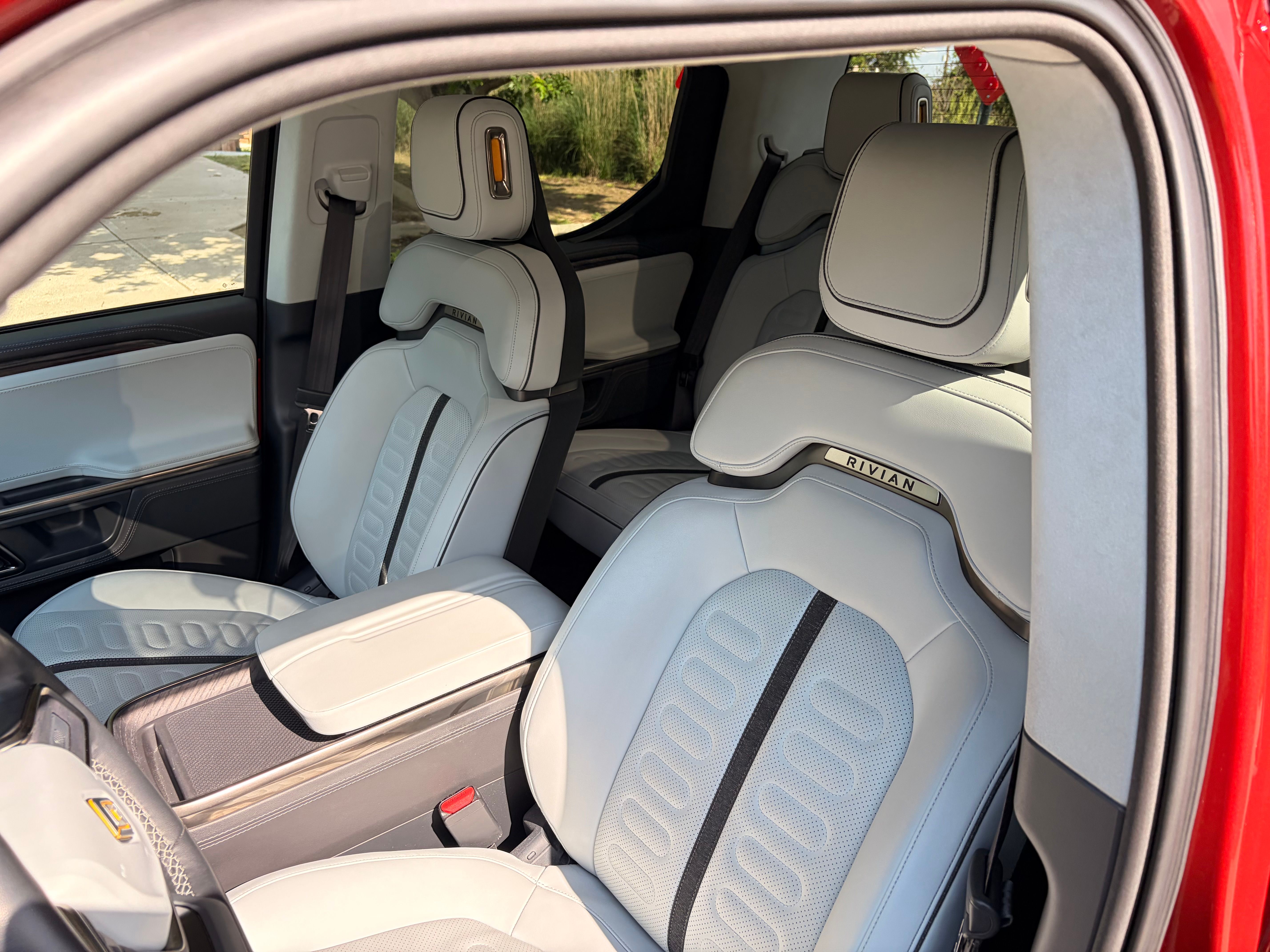 Used 2022 Rivian R1T Launch Edition AWD/4WD image 21