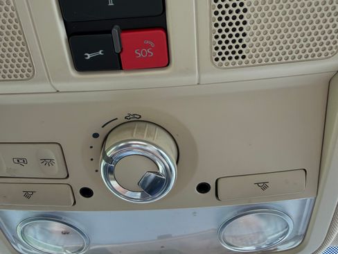 Used 2014 Volkswagen Jetta SEL image 4