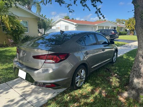 Used 2020 Hyundai Elantra Value Edition w/ Cargo Package (C1) image 5