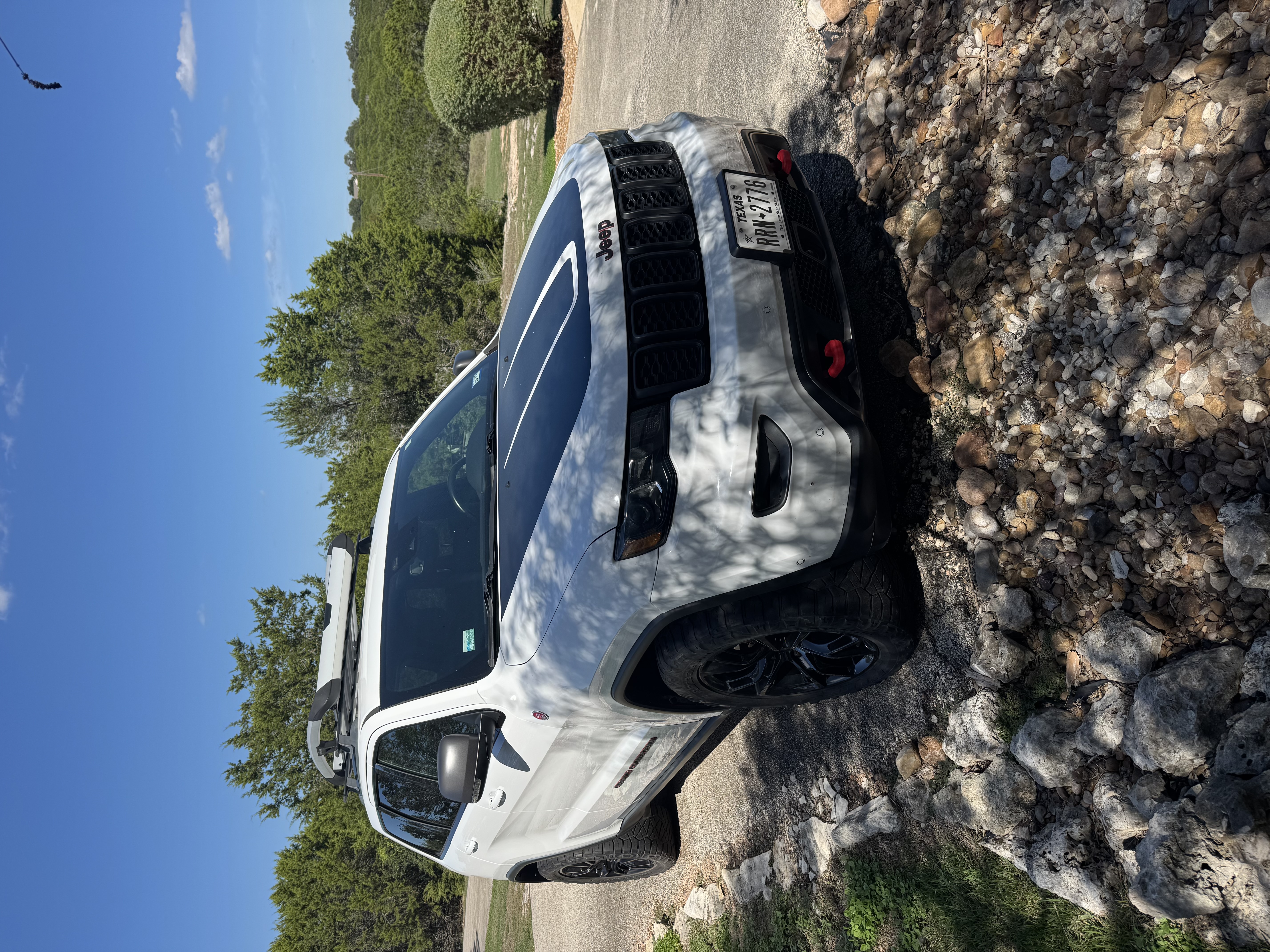 Used 2019 Jeep Grand Cherokee Trailhawk AWD/4WD image 9