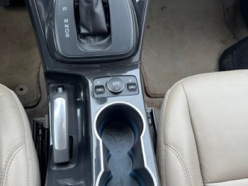 Used 2015 Ford Escape Titanium image 8