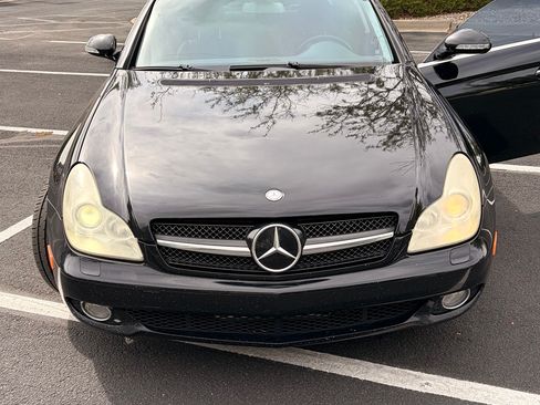 Used 2007 Mercedes-Benz CLS 550 image 4