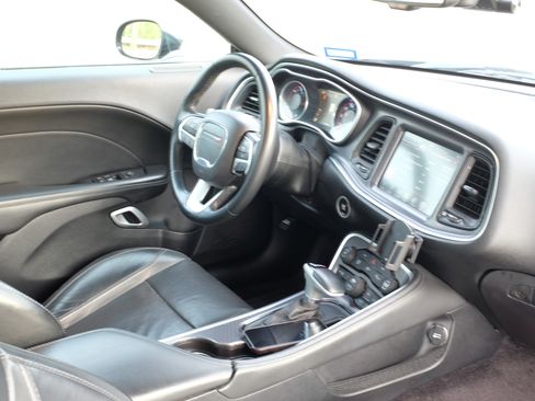 Used 2016 Dodge Challenger R/T Plus image 24