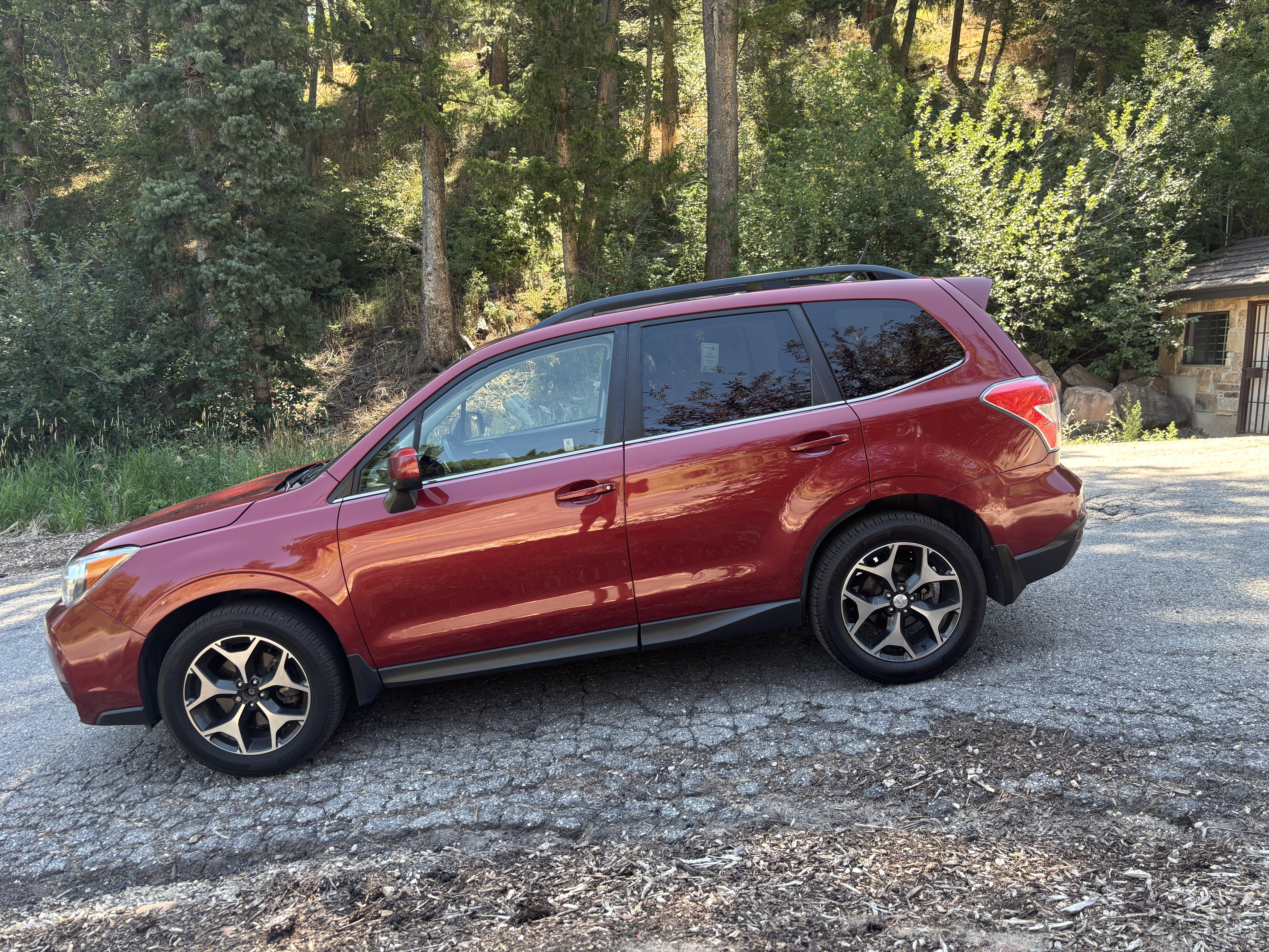 Used 2015 Subaru Forester 2.0XT Premium AWD/4WD image 6
