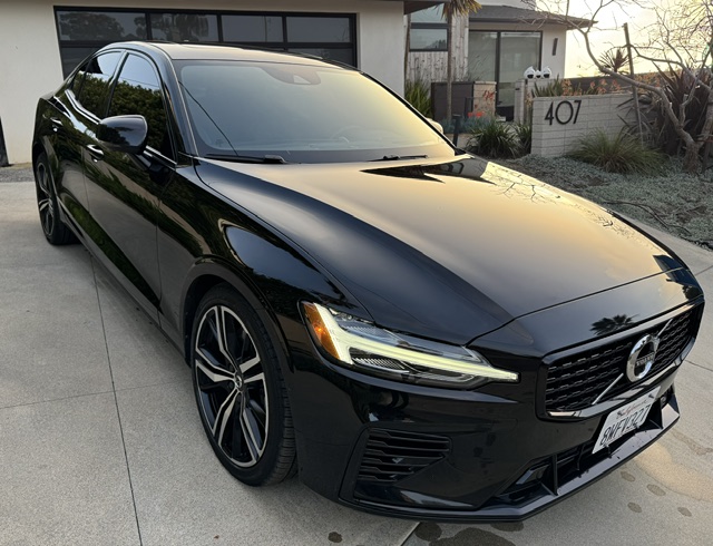 Used 2021 Volvo S60 T8 R-Design w/ Climate Package AWD/4WD image 2
