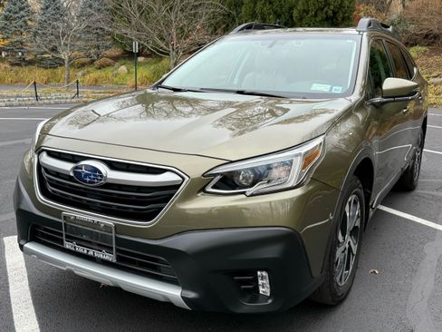 Used 2021 Subaru Outback Limited image 1