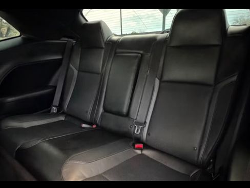 Used 2018 Dodge Challenger SXT Plus RWD image 11
