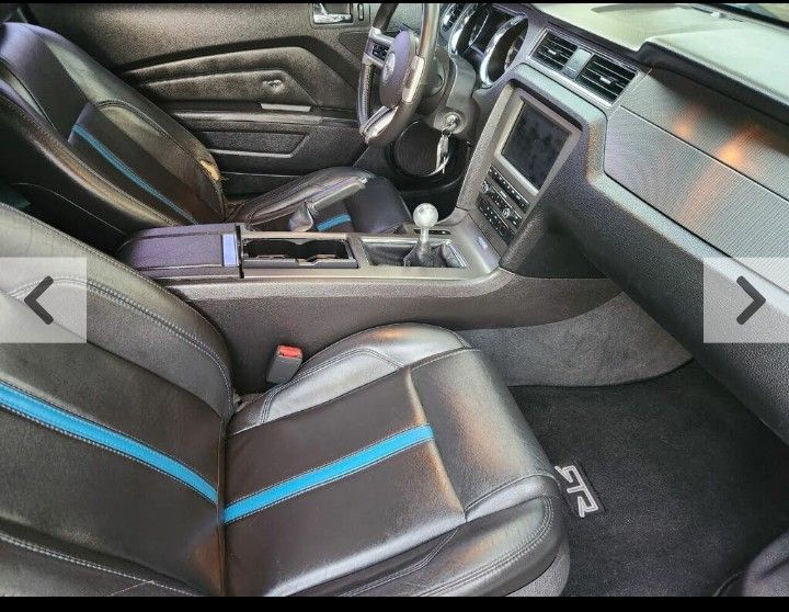 Used 2010 Ford Mustang GT RWD image 10