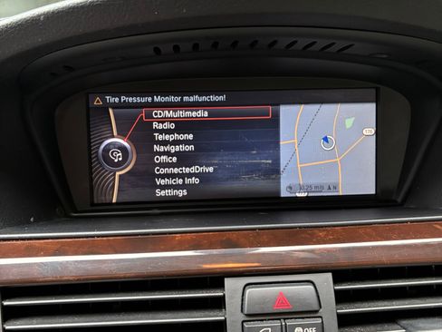 Used 2011 BMW 328i xDrive Sedan AWD/4WD image 19