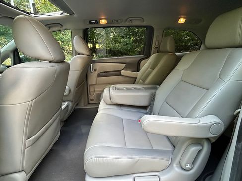Used 2014 Honda Odyssey EX-L image 14