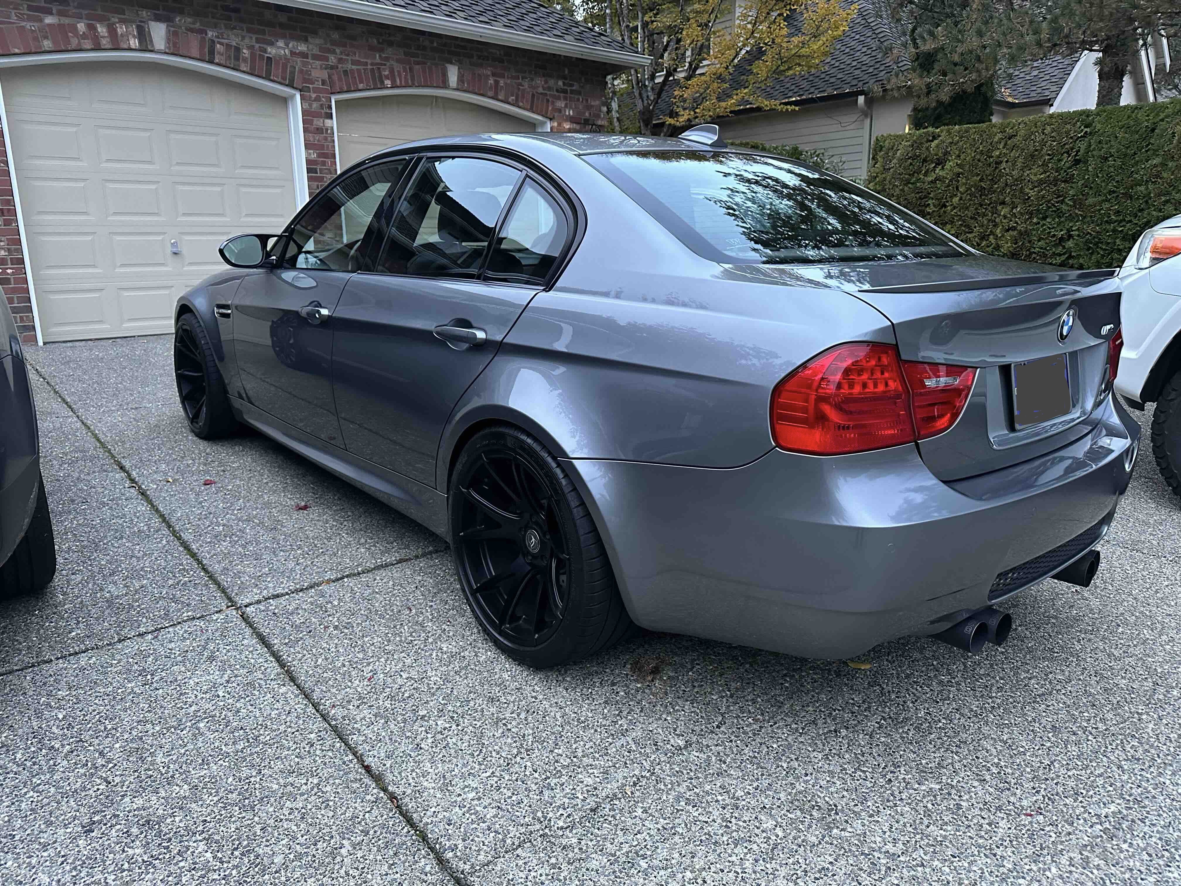 Used 2011 BMW M3 Sedan RWD image 4