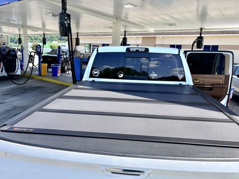 Used 2019 RAM 2500 Limited AWD/4WD image 9