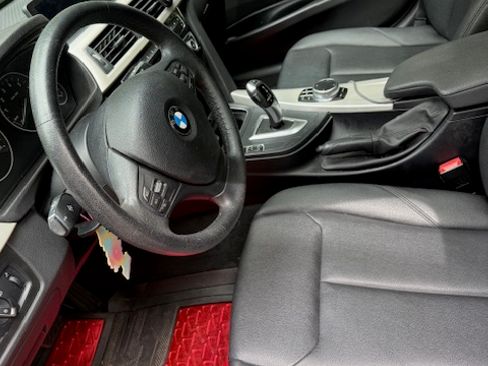 Used 2018 BMW 320i xDrive Sedan w/ Convenience Package AWD/4WD image 6