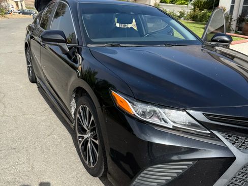 Used 2019 Toyota Camry SE image 17
