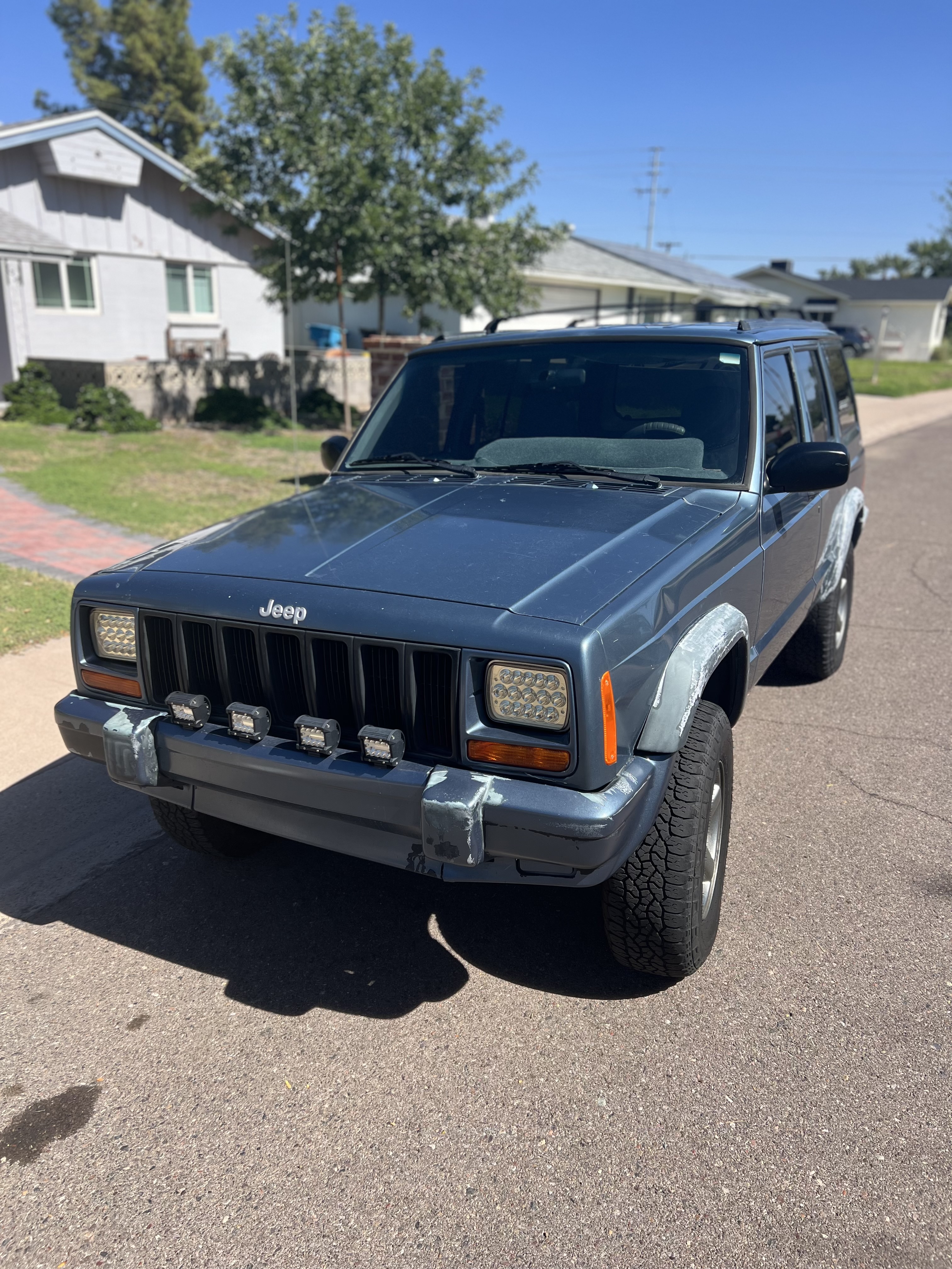 Used 1998 Jeep Cherokee Sport AWD/4WD image 1