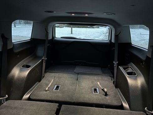 Used 2018 GMC Acadia SLE image 30