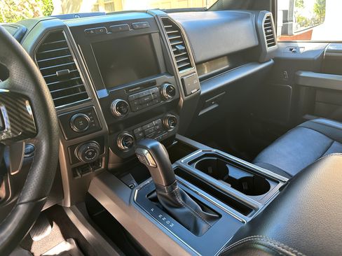 Used 2019 Ford F150 Raptor w/ Equipment Group 802A Luxury AWD/4WD image 26
