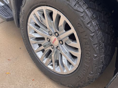 Used 2021 GMC Sierra 1500 Denali w/ Driver Alert Package II image 8