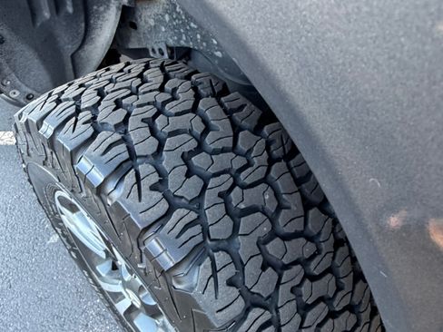 Used 2016 Toyota Tacoma TRD Sport w/ Towing Package AWD/4WD image 29