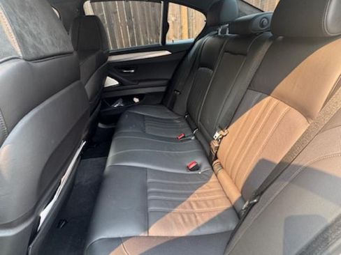 Used 2015 BMW M5 image 10