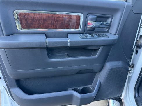 Used 2012 RAM 2500 Laramie w/ Protection Group image 11