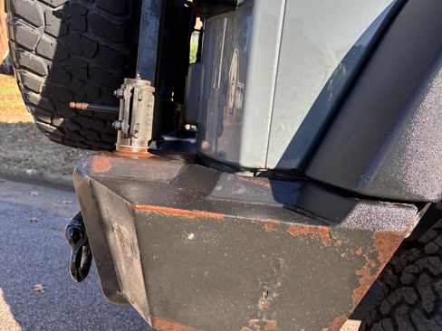 Used 2014 Jeep Wrangler Unlimited Rubicon w/ Connectivity Group image 9