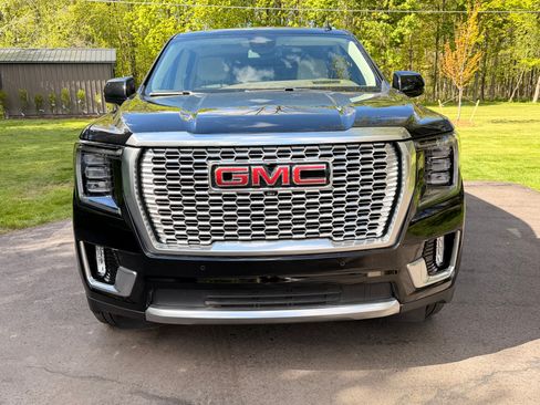 Used 2023 GMC Yukon Denali AWD/4WD image 10