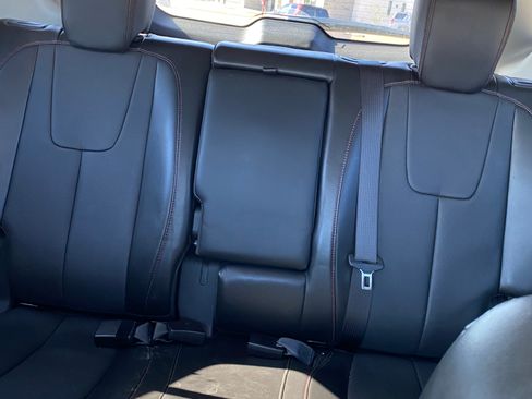 Used 2017 Chevrolet Equinox Premier w/ Enhanced Convenience Package image 10