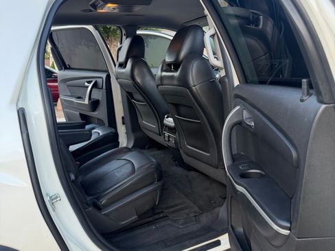 Used 2012 GMC Acadia SLT FWD image 11