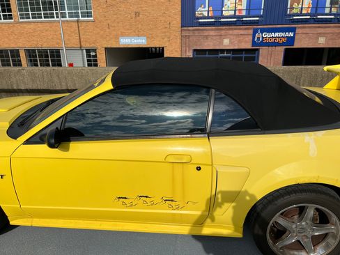 Used 2001 Ford Mustang GT image 29