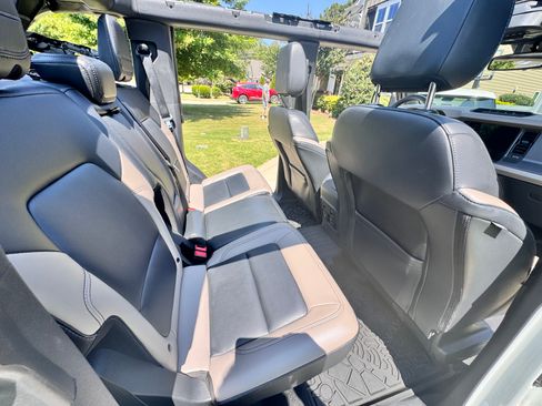 Used 2024 Ford Bronco Wildtrak AWD/4WD image 10