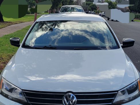 Used 2015 Volkswagen Jetta S image 1
