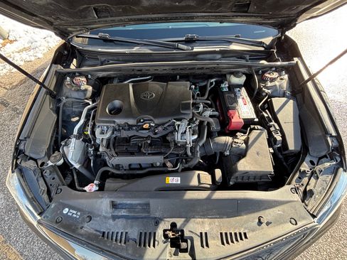 Used 2018 Toyota Camry XSE image 22