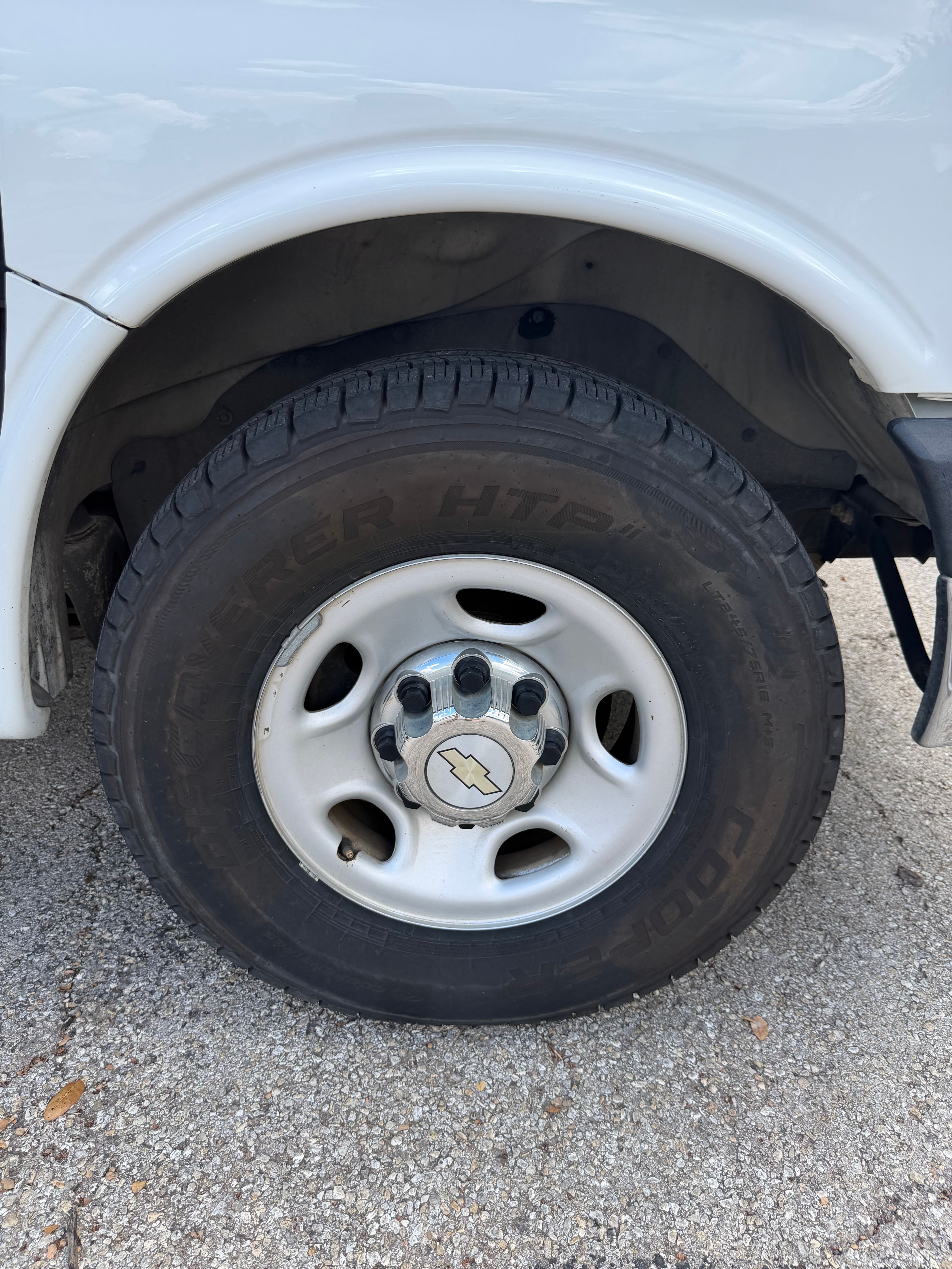 Used 2016 Chevrolet Express 3500 LT w/ LT Preferred Equipment Group RWD image 27