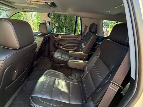 Used 2016 GMC Yukon Denali w/ Open Road Package AWD/4WD image 23