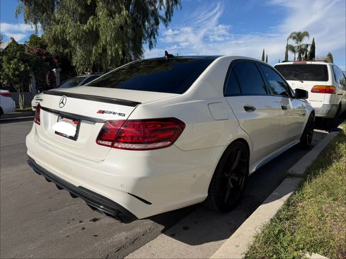 Used 2014 Mercedes-Benz E 63 AMG S-Model image 5